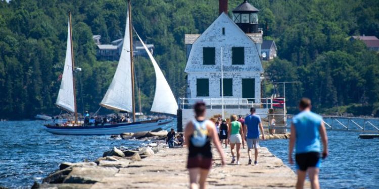 Business is good in ‘Vacationland.’ It would be even better with more housing.