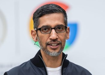 Google loses antitrust case over search