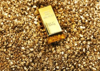 How to Use Gold Investments as a Hedge (Updated 2024)