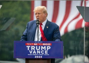 Trump to skip federal court hearing Thursday, plead not guilty to charges in Jack Smith’s election case