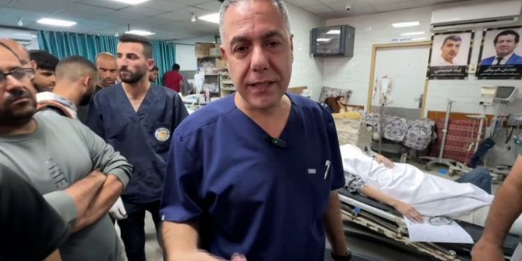‘Instead of aid, we are receiving tanks’: Keyhospital in northern Gaza comes under Israeli fire