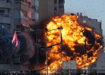 AP photographer captures moment bomb hits apartment building in Lebanon
