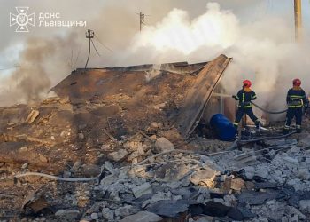 Russia hits power grid with one of its largest-ever attacks on Ukraine, foreign minister says