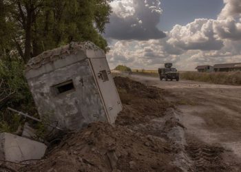 Large group of Russian and North Korean forces prepared to retake Russia’s Kursk region from Ukraine