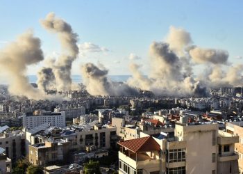 Israeli security cabinet approves Lebanon ceasefire deal, official says, after 11th-hour strikes on central Beirut