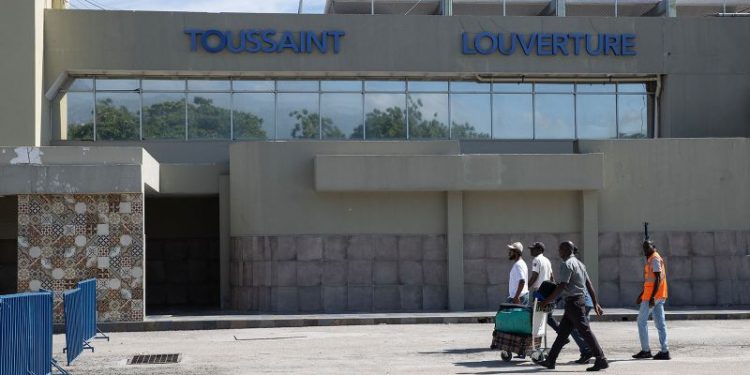 Airlines cancel flights to Haiti after gunfire hits Spirit airplane over Port-au-Prince