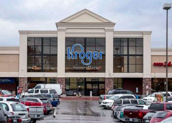 Judge blocks Albertsons-Kroger $25 billion supermarket merger
