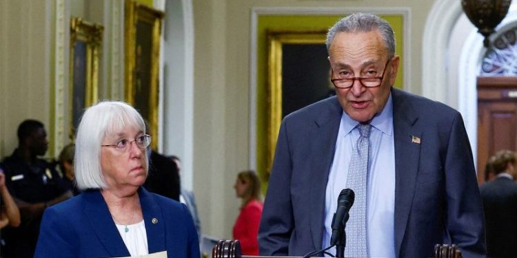 Top Senate Dems pour cold water on latest GOP spending bill plans: ‘Ready to stay’ through Christmas