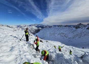 Items belonging to second British hiker missing in Italy found, rescuers say