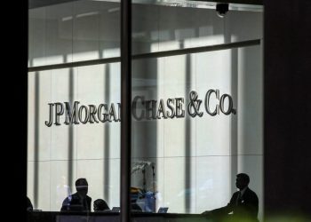 JPMorgan Chase posts record profit as the bank’s massive scale pays off