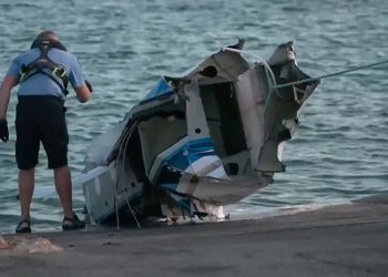 A seaplane crashes off Australia’s Rottnest Island, killing 2 tourists and the pilot