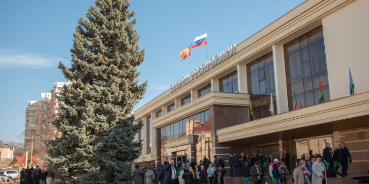 Breakaway Moldovan region cuts heating and hot water after Russia stops gas flow