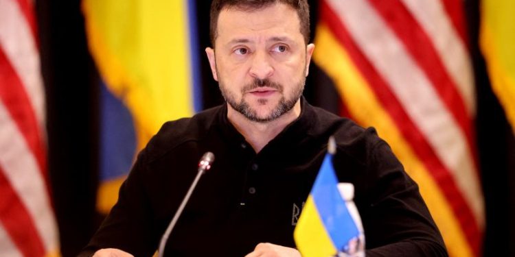 Ukraine opens a new front against Russia – flattering Trump