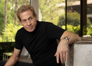 Lawsuit alleges Fox Sports ex-host harassed hairstylist and offered her $1.5M for sex