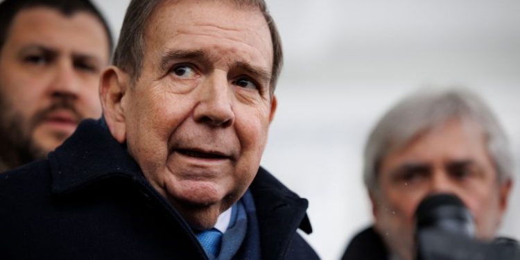 Tensions rise in Venezuela as opposition leader González asks military to end Maduro’s reign