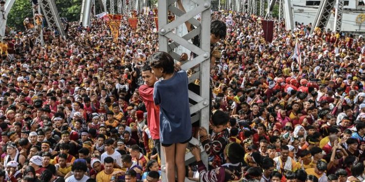 Philippines’ Black Nazarene procession draws hundreds of thousands of devotees