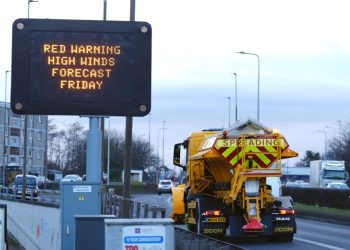 ‘Bomb’ cyclone Storm Éowyn approaches Ireland and parts of UK as schools and public transport shut