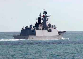 Commercial airlines warned as Chinese navy holds live fire exercise off Australia