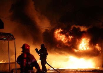 South Korea fights deadly wildfires in southeast as thousands evacuate