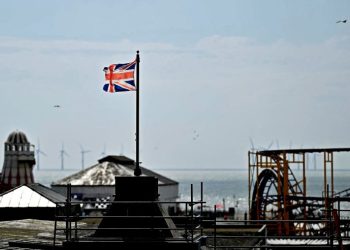 Record number of Americans applied for UK citizenship after Trump re-election