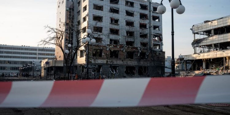 Trump insists Putin wants peace. But the war is raging – and Ukrainian civilians are dying