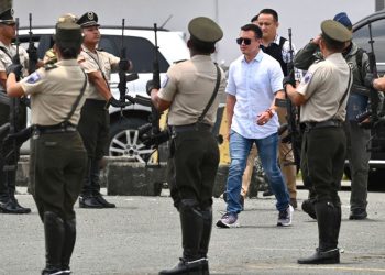 Ecuador’s president invites foreign armies to fight gangs in the country