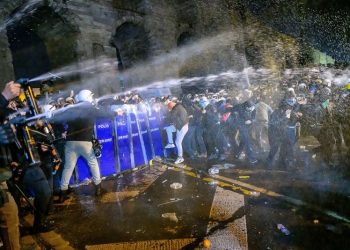 Violent clashes as Turkey protests continue over detention of Erdogan’s main political rival