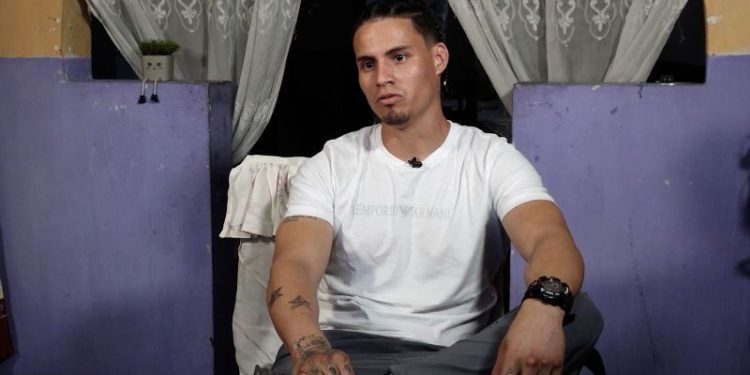 ‘You are there and you are not alive’: the harsh testimony of a deported Venezuelan who spent 15 days in Guantanamo