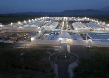 In notorious Salvadoran prison, US deportees live in identical cells to convicted gangsters