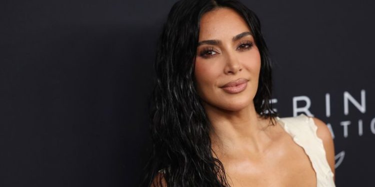 Kim Kardashian set to testify in French burglary trial