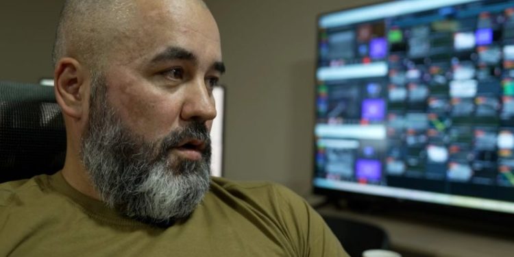 Ukrainians on front line say Russians keep breaking Putin’s ceasefire