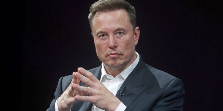Elon Musk opines on ‘major driver of white males becoming trans’