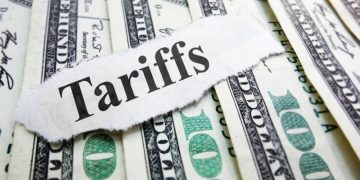 Crypto Market Update: Trump’s Tariff Threats Trigger US$875 Million Crypto Liquidation Wave