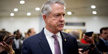 GOP senator pushes Trump’s 10% credit card rate cap as party leaders push back