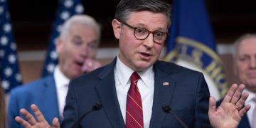 DHS shutdown looms as Johnson navigates GOP divide over stopgap solutions