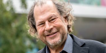 Salesforce stock jumps 12% on AI growth and Anthropic investment gain