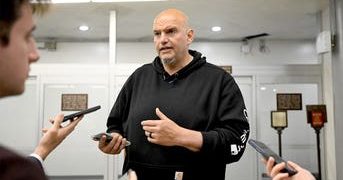 Maverick Democrat surges with Republicans as his own party turns on him, stoking talk of GOP switch