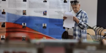 Russians go to polls with no party against Putin or war in Ukraine