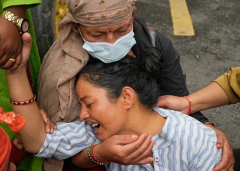 Nepal floods death toll tops 900, as number of missing nearly doubles to more than 4,200