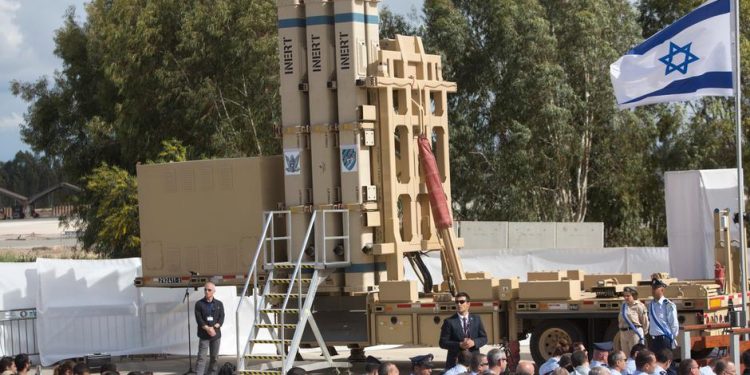 Israel signs €3 billion arms export deal with Greece