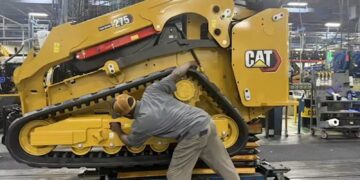 Caterpillar plans $1 billion investment in manufacturing facility in Sanford, North Carolina