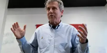 GOP Senate majority faces fresh uncertainty as 2 key races tighten days before midterms