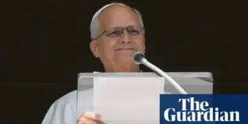 Pontiff Seeks Early Intervention After Lung Discovery